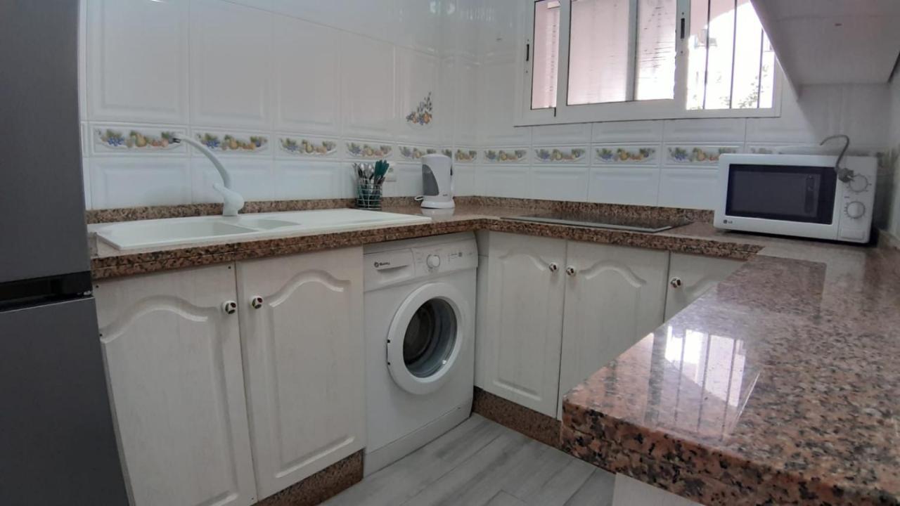 Apartamento Sol De Carabeo Нерха Екстериор снимка